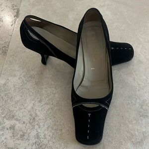 Prada suede pumps with stitching